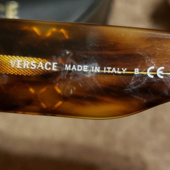 3 pair Versace sunglasses 🕶  with cases!! - Picture 12 of 13